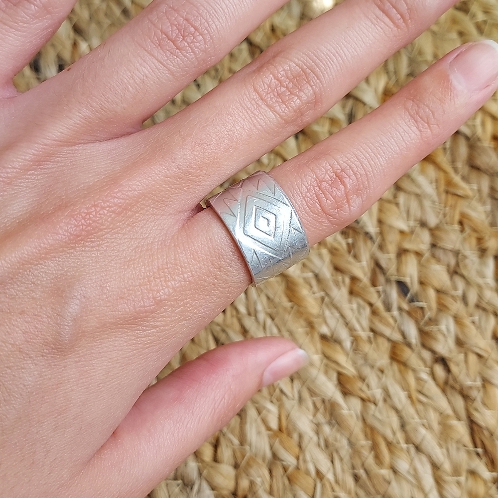 Western Aztec stamped ring size 5